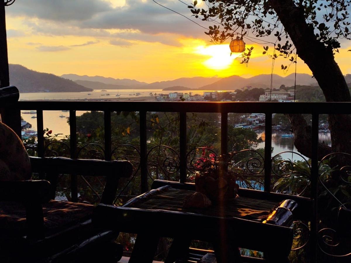 Purple Homestay Hillside Coron Exterior photo