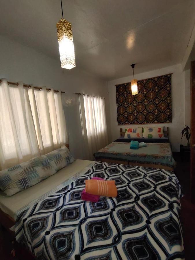 Purple Homestay Hillside Coron Exterior photo